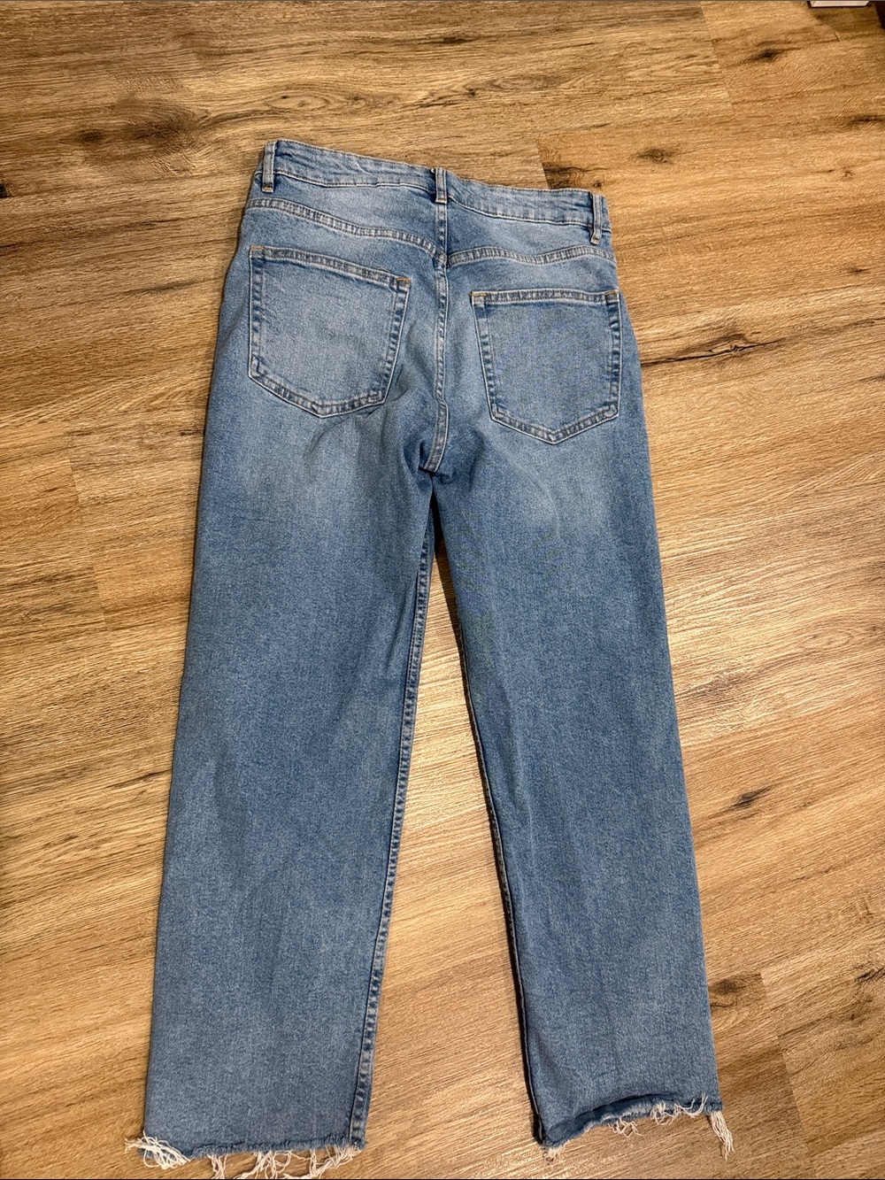 Divided Women's Light Blue Straight-Leg Jeans